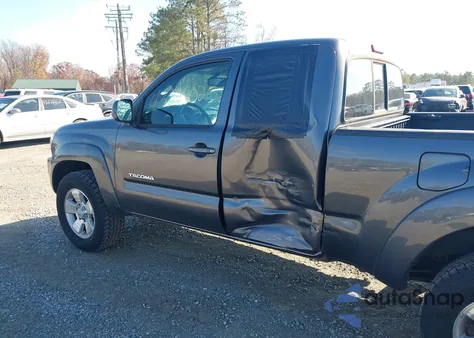 2011 Toyota Tacoma Base V6 from USA, damaged, VIN 5TFUU4EN4BX018027
